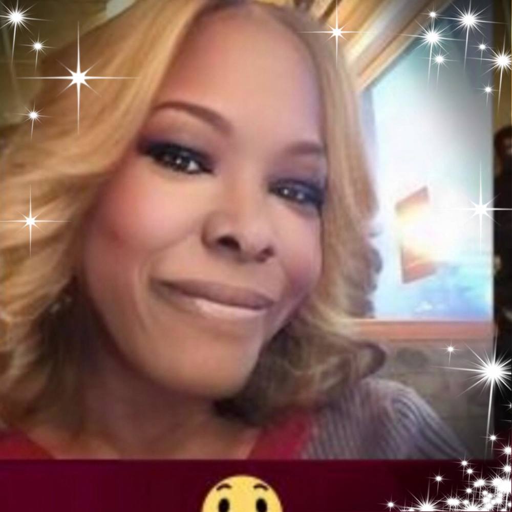 Meet your Posher, Alethia